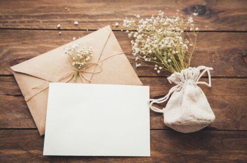 How To Write an Invitation for a Picnic